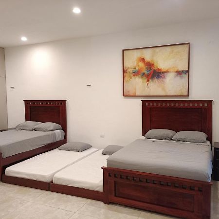 Villa Casa Hector, Con Jacuzzi, Cerca Del Foro Gnp. Mérida Exterior foto