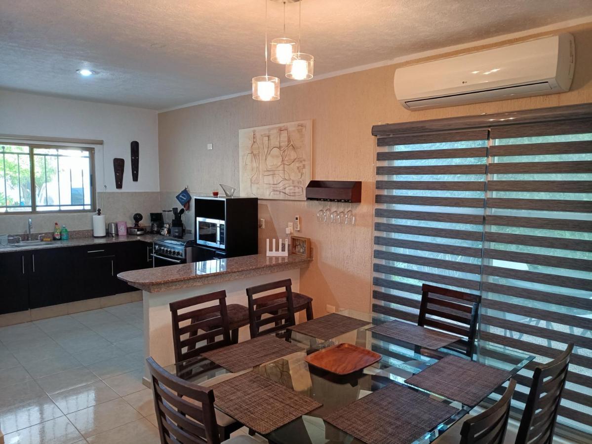 Villa Casa Hector, Con Jacuzzi, Cerca Del Foro Gnp. Mérida Exterior foto