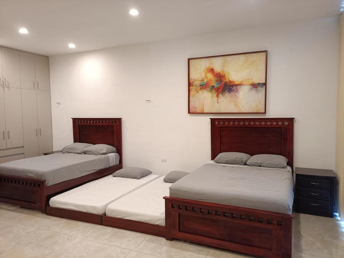 Villa Casa Hector, Con Jacuzzi, Cerca Del Foro Gnp. Mérida Exterior foto