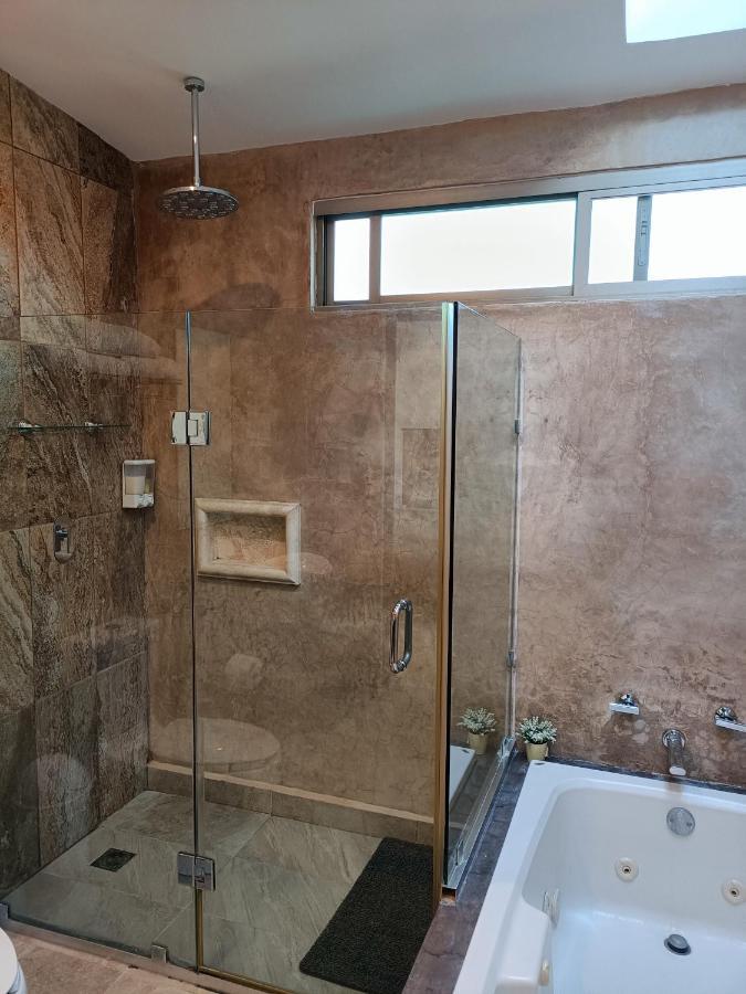Villa Casa Hector, Con Jacuzzi, Cerca Del Foro Gnp. Mérida Exterior foto